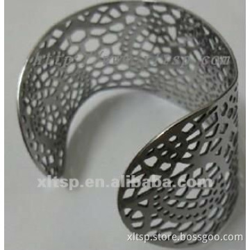 T255 Women's Popular Silver Stenciling Titanium or steel Bracelet 2012 New Design